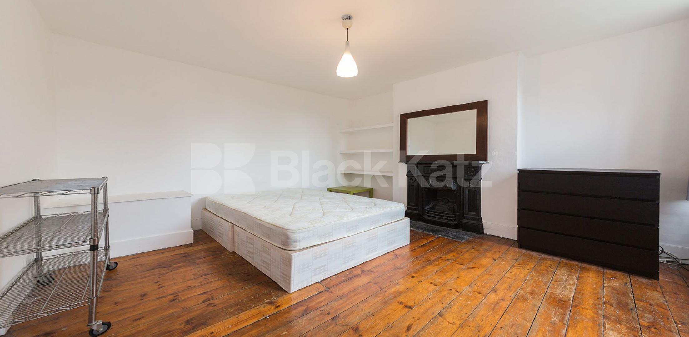 			New Instruction In Heart Of Crouch End !, 2 Bedroom, 1 bath, 1 reception Flat			 Elder Avenue, Crouch End